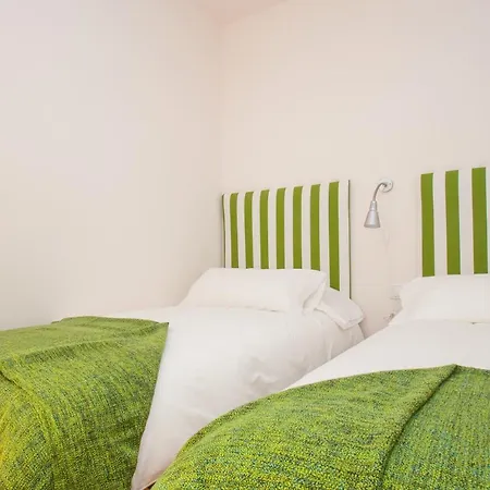 Autentic Monumental Apartment