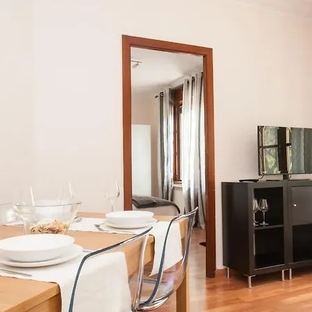Apartment Autentic Monumental *
