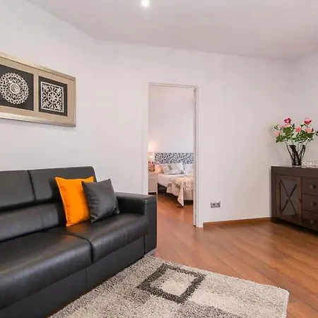 Autentic Monumental Apartment Barcelona