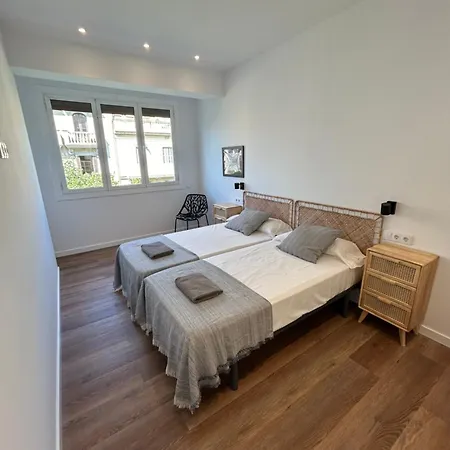 Autentic Monumental Apartment Barcelona