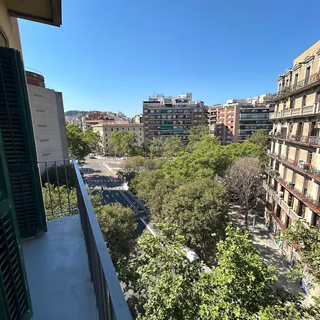 Autentic Monumental Apartment *