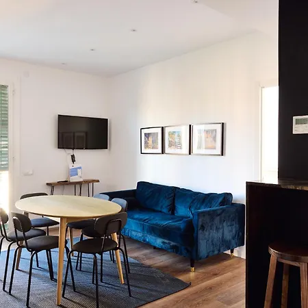 Autentic Monumental Apartment Barcelona