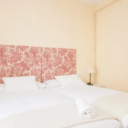Autentic Monumental Apartment Barcelona