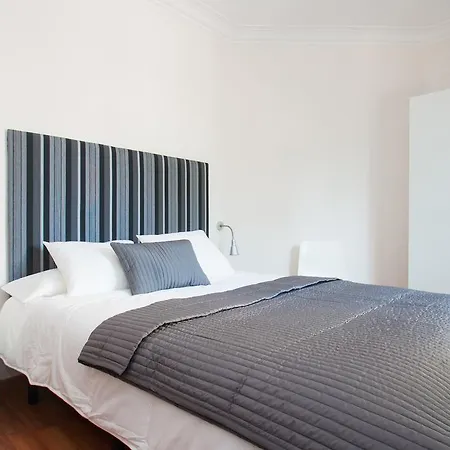 Autentic Monumental Apartment Barcelona
