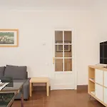 أوتنتيك مونيمنتال